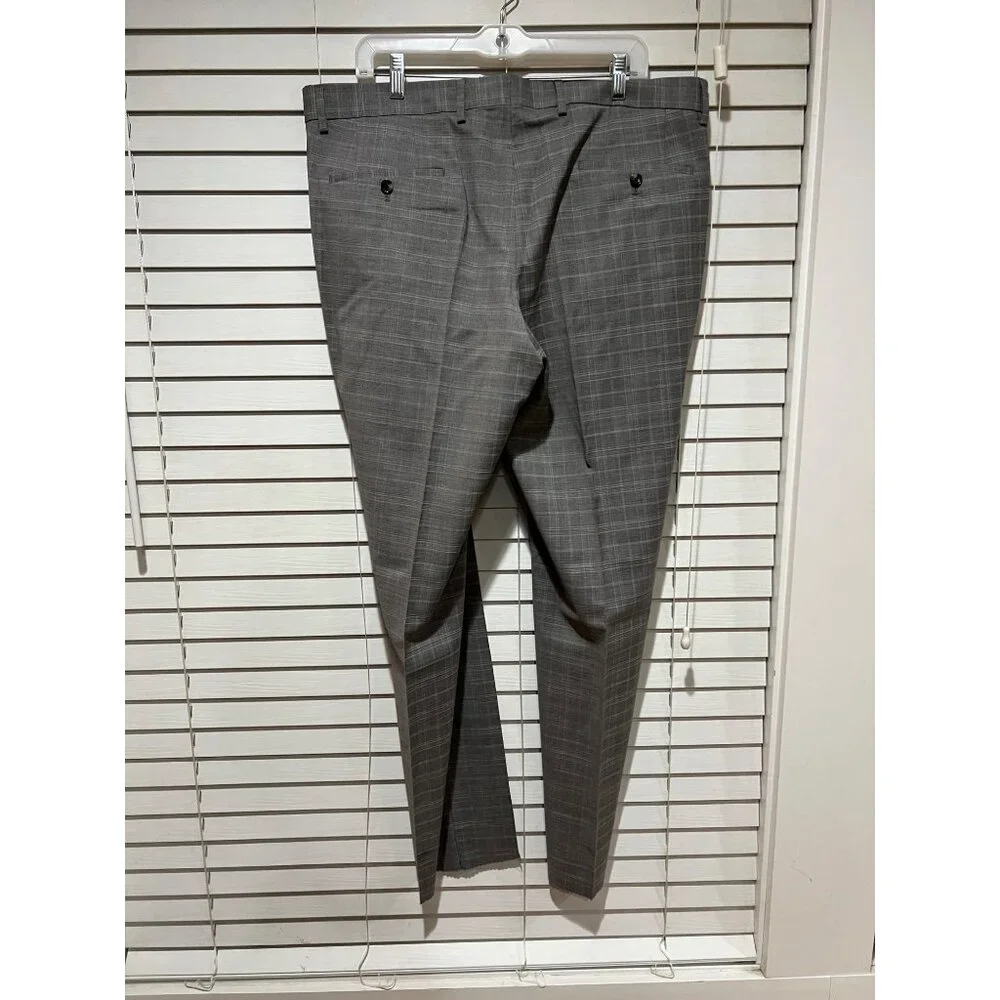 Hugo Boss‎ Italian Wool Gray 2-Piece Suit - NWT Size 46R MSRP $795
